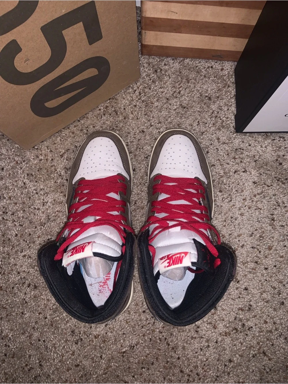 Travis scott AJ1 Nike High-Top Sneakers in Pink, Black, White, Brown